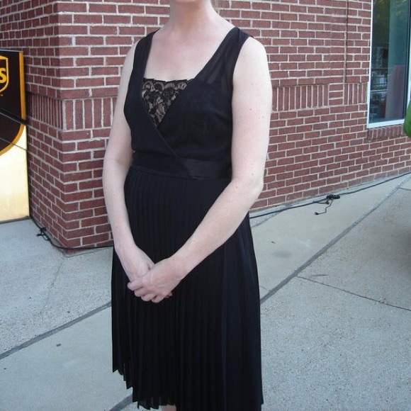 Ann Taylor Loft Dress - Picture 5 of 6